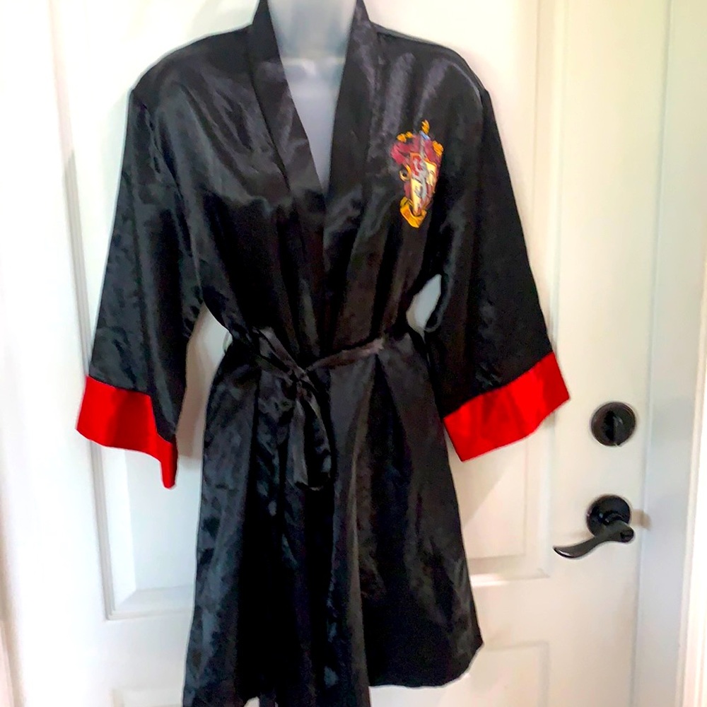 Harry Potter Gryffindor black bathrobe